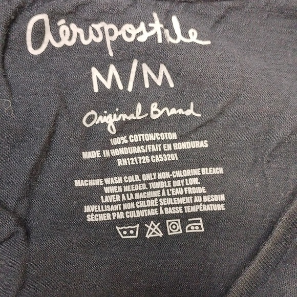 Aeropostale women's medium sized t shirt with 1/4 sleeves - Picture 3 of 7